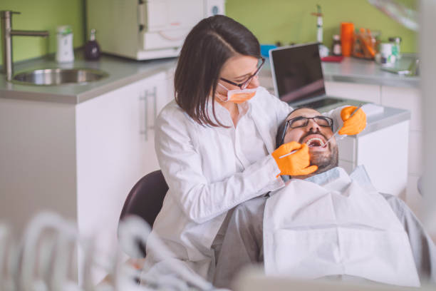 Best Emergency Tooth Extraction in St Louis Park, MN